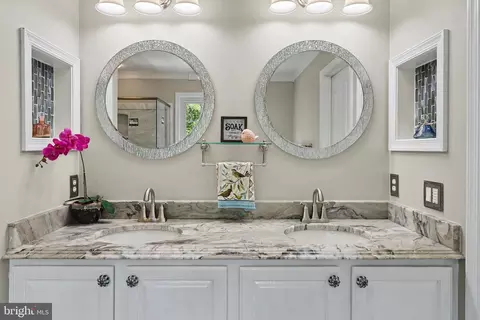 Bath - 1720 Laurel Brook Rd, Fallston, MD 21047 photo 3 of 6