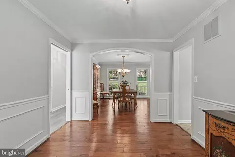 Entry Way - 1720 Laurel Brook Rd, Fallston, MD 21047 photo 2 of 6