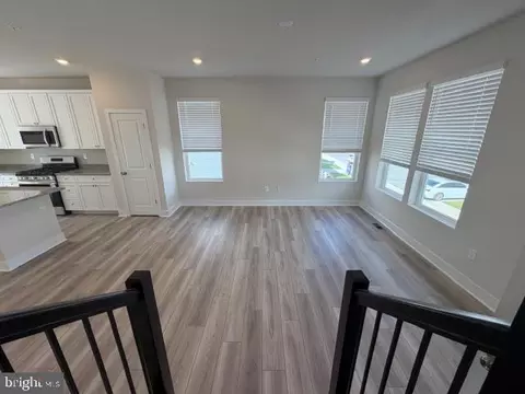Entry Way - 327 Hackley Dr, Joppa, MD 21085 photo 2 of 4