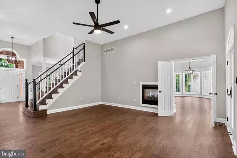 Living - 705 Singer Rd, Abingdon, MD 21009 photo 2 of 8