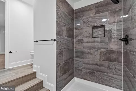 Bath - 705 Singer Rd, Abingdon, MD 21009 photo 5 of 6