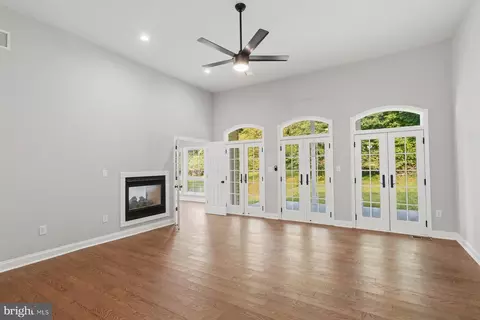 Living - 705 Singer Rd, Abingdon, MD 21009 photo 1 of 8