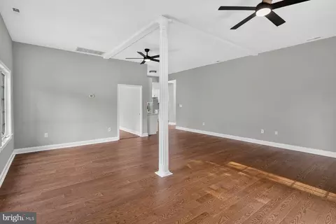 Living - 705 Singer Rd, Abingdon, MD 21009 photo 7 of 8