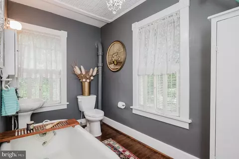 Bath - 2410 Watervale Rd, Fallston, MD 21047 photo 3 of 4