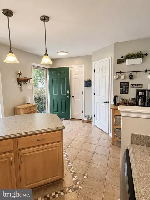 Entry Way - 2138 Kyle Green Rd, Abingdon, MD 21009 photo 6 of 6