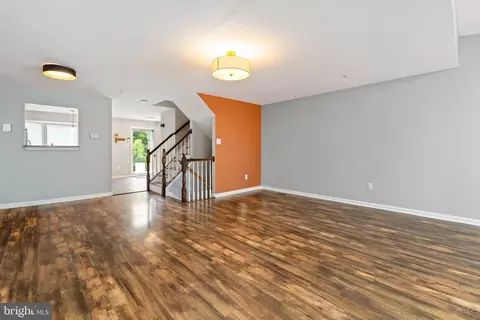 Living - 2138 Kyle Green Rd, Abingdon, MD 21009 photo 2 of 5