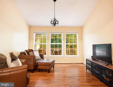 Living - 3134 Freestone Ct, Abingdon, MD 21009 photo 2 of 3