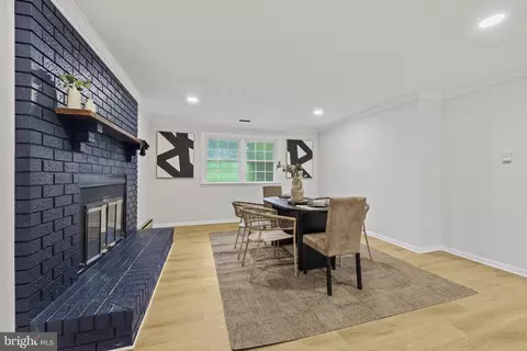 Dining - 2114 Oaklyn Dr, Fallston, MD 21047 photo 2 of 5