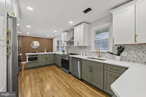 Kitchen - 2114 Oaklyn Dr, Fallston, MD 21047 photo 4 of 4