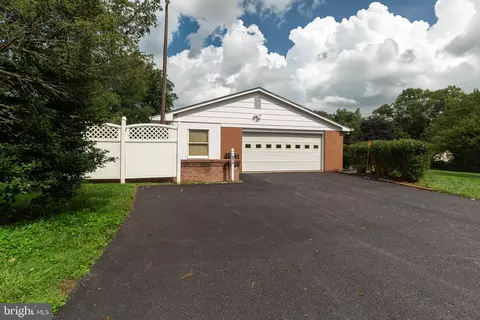 Exterior - 2512 Greene Rd, Baldwin, MD 21013 photo 3 of 9
