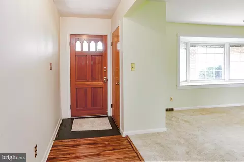 Entry Way - 2512 Greene Rd, Baldwin, MD 21013 photo 1 of 2