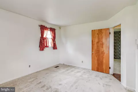 Bedroom - 2512 Greene Rd, Baldwin, MD 21013 photo 2 of 6