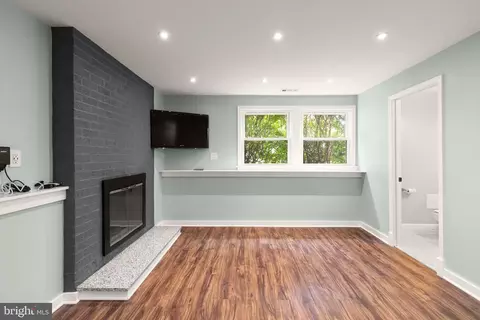 Living - 603 Monterey Ct, Joppa, MD 21085 photo 7 of 10