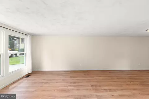 Living - 603 Monterey Ct, Joppa, MD 21085 photo 1 of 10