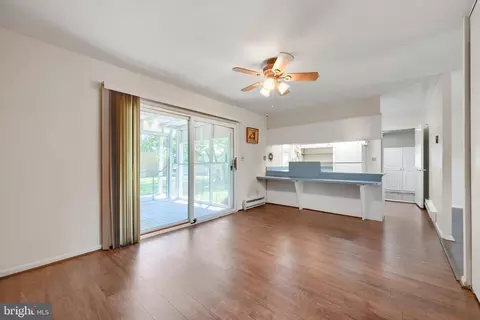 Living - 523 Eckhart Dr, Joppa, MD 21085 photo 4 of 5