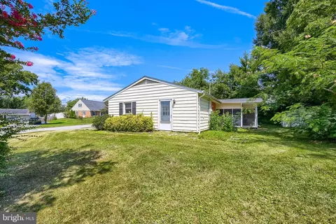 Exterior - 523 Eckhart Dr, Joppa, MD 21085 photo 6 of 8