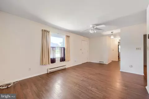 Living - 523 Eckhart Dr, Joppa, MD 21085 photo 2 of 5