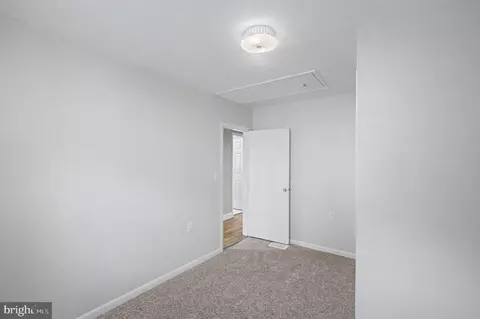 Entry Way - 2352 Baldwin Mill Rd, Fallston, MD 21047 photo 3 of 4