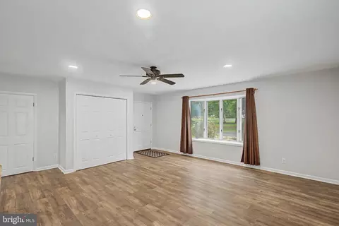 Living - 2352 Baldwin Mill Rd, Fallston, MD 21047 photo 2 of 3