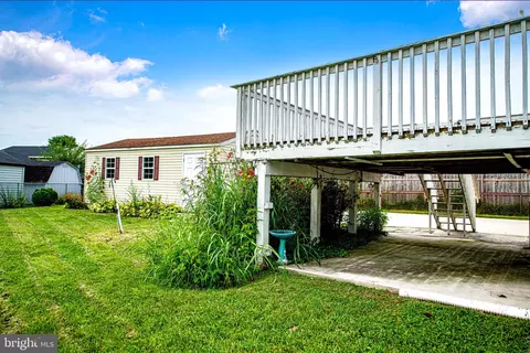 Exterior - 303 Brittany Dr, Joppa, MD 21085 photo 6 of 9