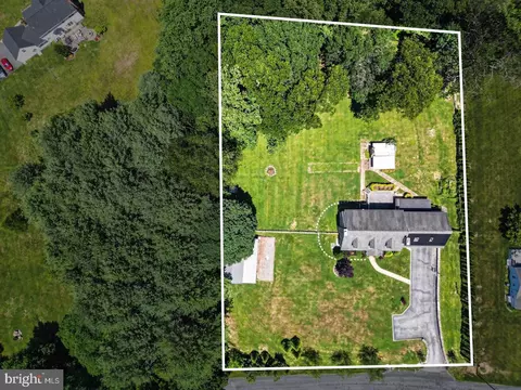 View/Area - 2919 Nelson Ln, Fallston, MD 21047 photo 2 of 8