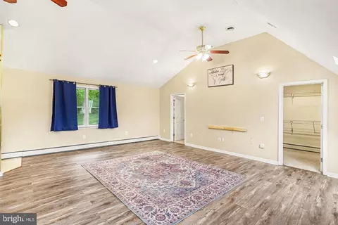 Living - 2919 Nelson Ln, Fallston, MD 21047 photo 3 of 3