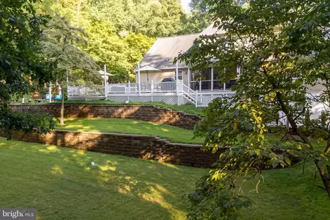 Exterior - 1120 Chatelaine Dr, Fallston, MD 21047 photo 14 of 15