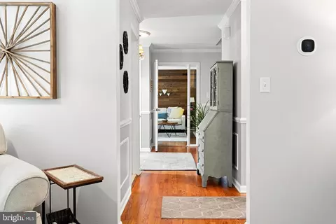 Entry Way - 1120 Chatelaine Dr, Fallston, MD 21047 photo 4 of 10