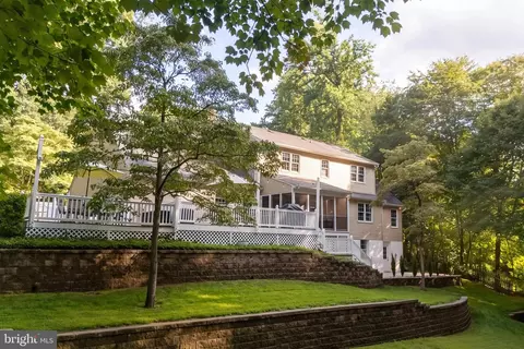 Exterior - 1120 Chatelaine Dr, Fallston, MD 21047 photo 5 of 15