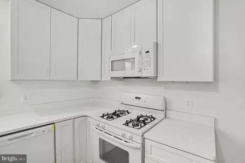 Kitchen - 627 Sequoia Dr, Edgewood, MD 21040 photo 2 of 2