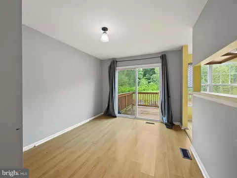 Living - 334 Fullerton Pl, Abingdon, MD 21009 photo 4 of 7