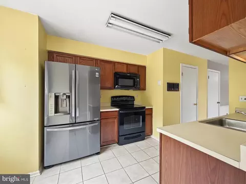 Kitchen - 334 Fullerton Pl, Abingdon, MD 21009 photo 1 of 3