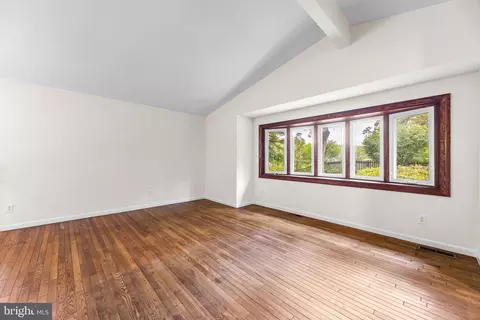 Living - 2418 Derby Dr, Fallston, MD 21047 photo 2 of 12