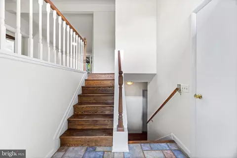 Entry Way - 2418 Derby Dr, Fallston, MD 21047 photo 2 of 7