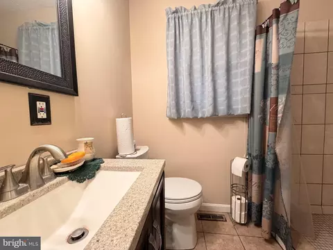 Bath - 231 Kershaw Ct, Joppa, MD 21085 photo 1 of 3