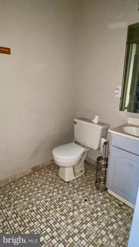 Bath - 111 Breakwater Ct, Joppa, MD 21085 photo 1 of 2