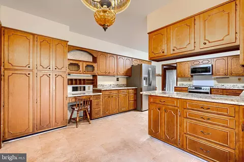Kitchen - 2705 Fallston Rd, Fallston, MD 21047 photo 5 of 11