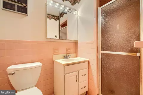 Bath - 2705 Fallston Rd, Fallston, MD 21047 photo 6 of 18