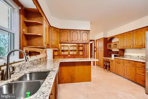Kitchen - 2705 Fallston Rd, Fallston, MD 21047 photo 11 of 11
