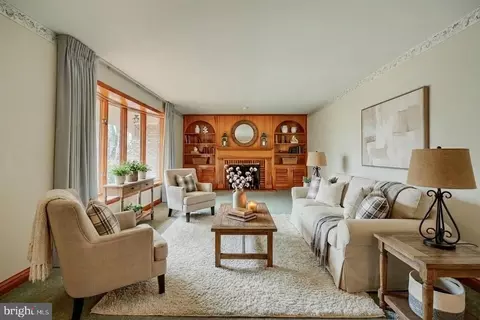 Living - 2705 Fallston Rd, Fallston, MD 21047 photo 1 of 14