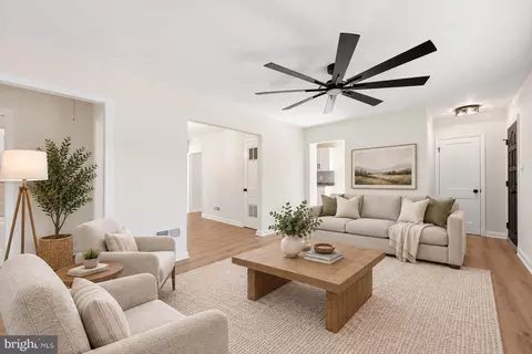 Living - 25 Mitchell Ave, Aberdeen, MD 21001 photo 1 of 5
