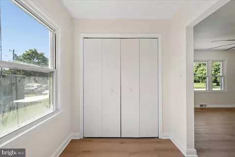 Entry Way - 25 Mitchell Ave, Aberdeen, MD 21001 photo 18 of 25