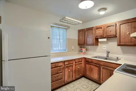 Kitchen - 422 Breslin Rd, Joppa, MD 21085 photo 1 of 2