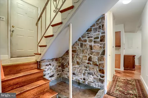 Entry Way - 422 Breslin Rd, Joppa, MD 21085 photo 2 of 4