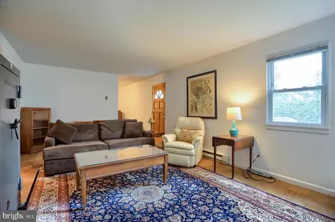 Living - 422 Breslin Rd, Joppa, MD 21085 photo 1 of 3