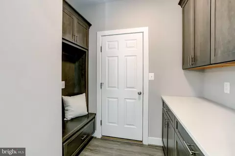 Entry Way - 4726 Carroll Manor Rd, Baldwin, MD 21013 photo 6 of 7