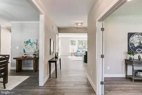 Entry Way - 4726 Carroll Manor Rd, Baldwin, MD 21013 photo 2 of 7