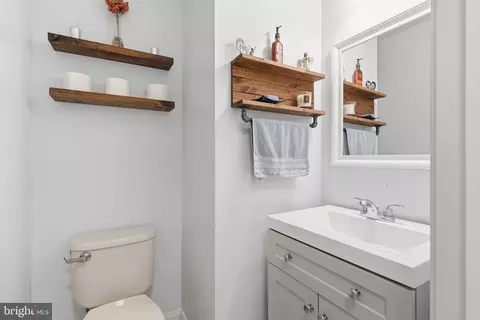 Entry Way - 339 Enfield Rd, Joppa, MD 21085 photo 3 of 3