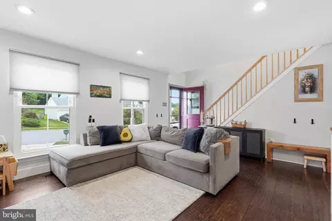 Entry Way - 339 Enfield Rd, Joppa, MD 21085 photo 1 of 3