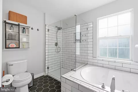 Bath - 339 Enfield Rd, Joppa, MD 21085 photo 2 of 4